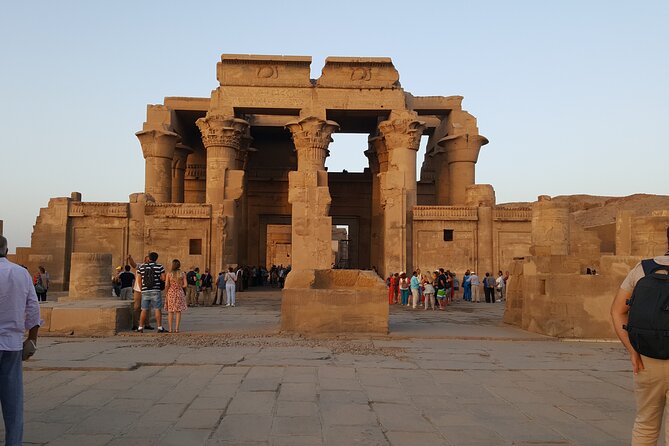 Edfu And Kom Ombo Temples Private Tour From Luxor - Meeting and Pickup