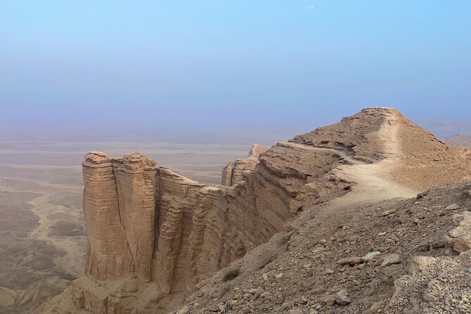 Edge of the World and Huraymila National Park Tour - Amenities and Inclusions