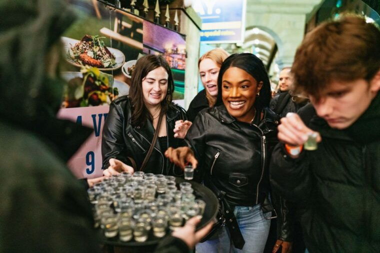 Edinburgh: 7 Bar Pub Crawl with 7 Shots & Discounts - Who Will Love This Tour?