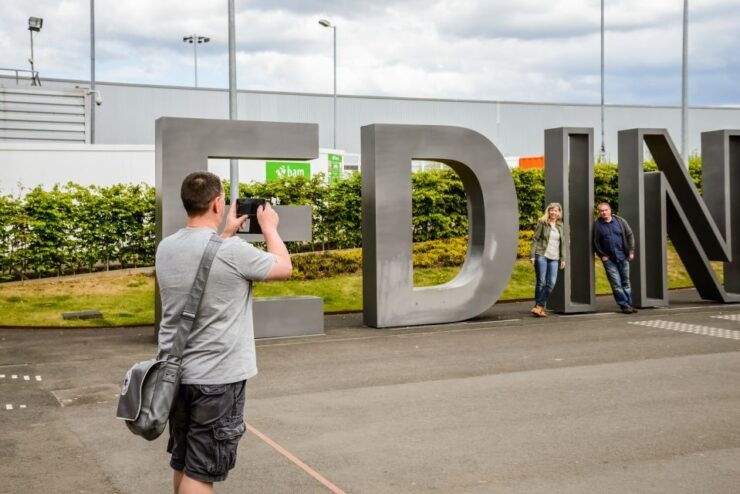 Edinburgh Airport: Bus Transfer - Booking Details