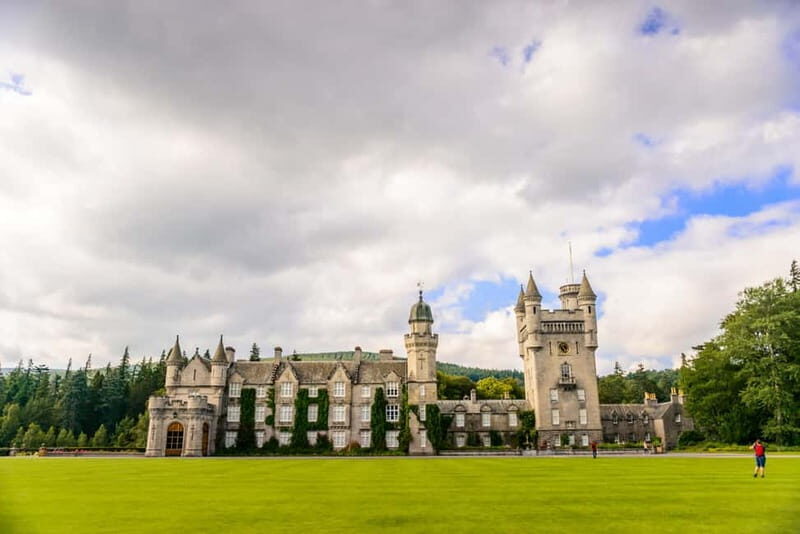 Edinburgh: Balmoral Castle and Scone Palace Royal Tour - Good To Know