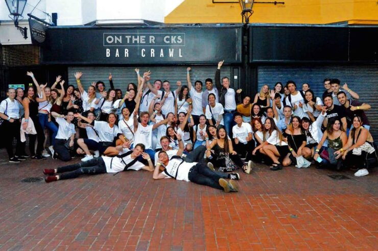 Edinburgh Bar Crawl: 5+ Venues, Free Shots, Free Club Entry - Venue and Location