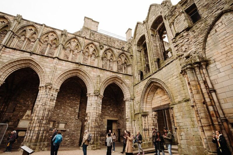 Edinburgh: Castle, Holyrood & Royal Mile Guided Tour - Practical Details & Tips
