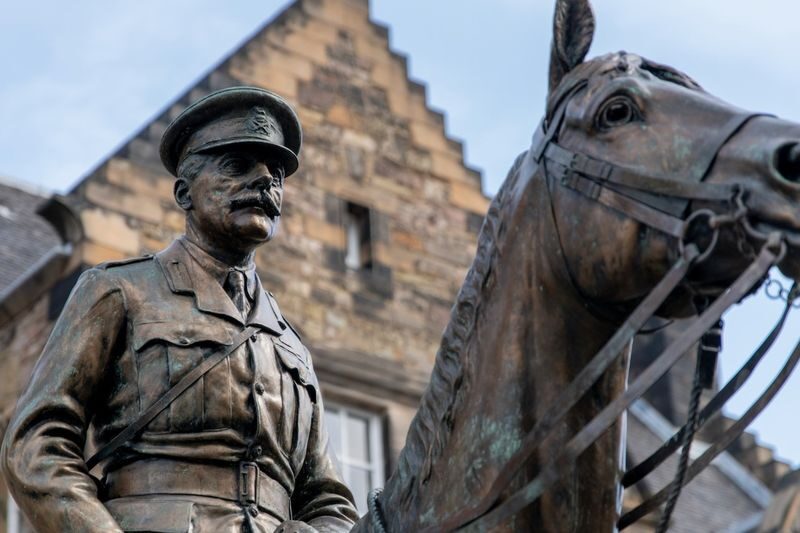 Edinburgh Castle Ticket with Guided Tour - From the Royal Mile to Castle Rock