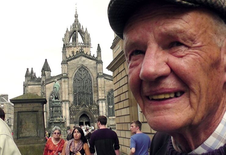 Edinburgh: City Highlights Private Guided Walking Tour - Tour Details