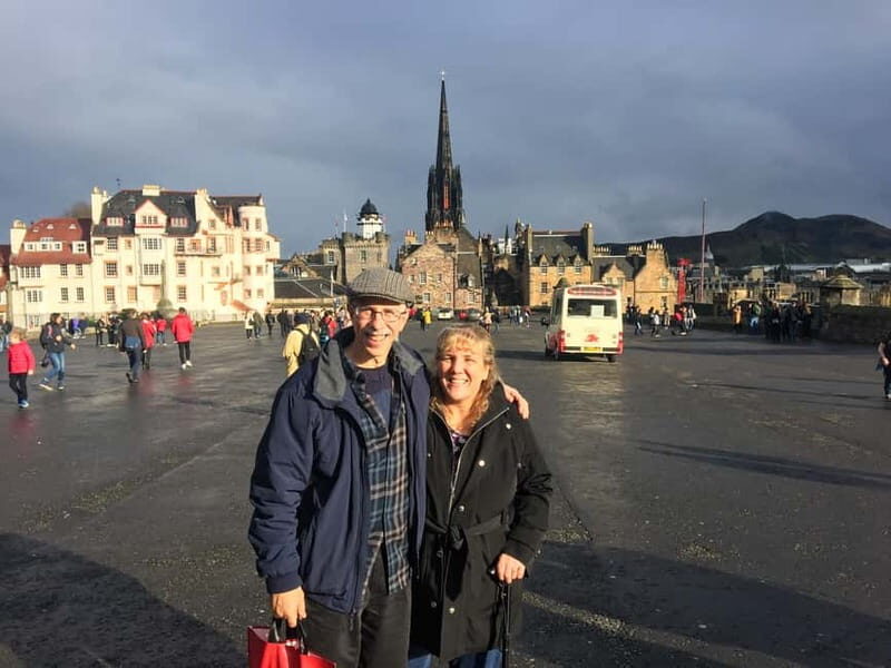 Edinburgh: Custom Highlights & Hidden Gems Tour with a Local - The Experience of Guides and Personal Touch
