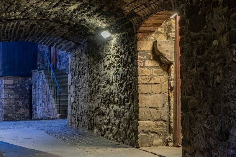Edinburgh Dark Secrets of the Old Town Ghost Walking Tour - At a glance