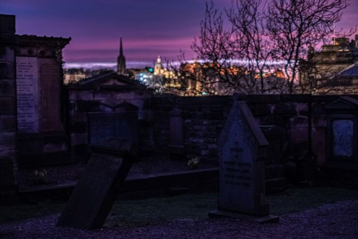 Edinburgh: Dark Secrets of the Old Town Halloween Tour - Historical Origins of Halloween Tour