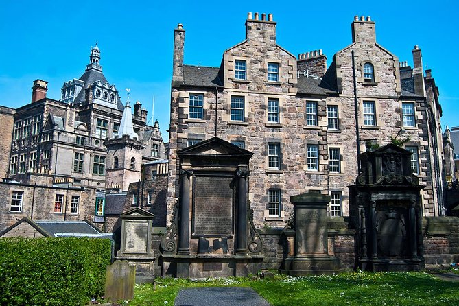 Edinburgh Darkside Walking Tour: Mysteries, Murder and Legends - Meeting and Pickup