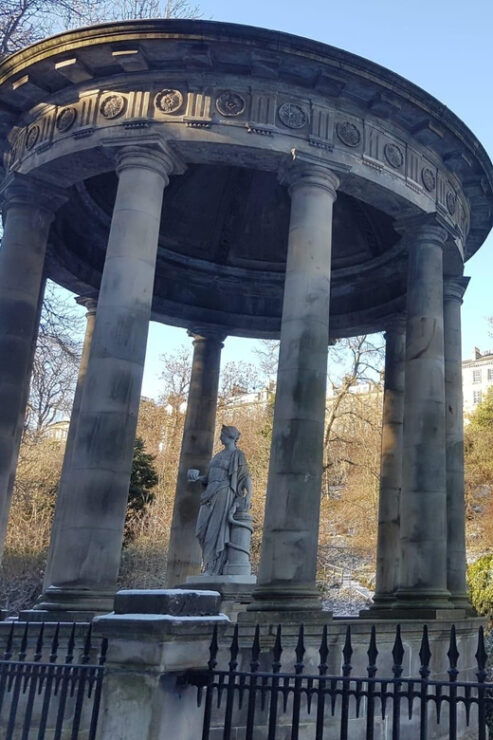 Edinburgh: Dean Village and Circus Lane Walking Tour - Tour Highlights