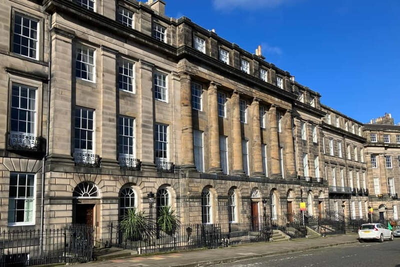 Edinburgh: Dean Village, Circus Lane & Botanic Garden Walk - FAQs