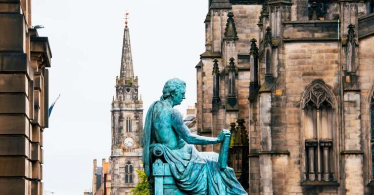 Edinburgh: Discover Edinburgh Walking Tour - Tour Highlights