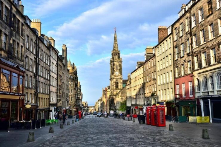 Edinburgh Family Fun: a Trek Through Time and Tales - Activity Details