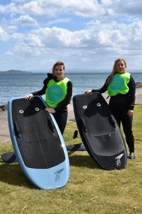 Edinburgh: Fly Over Water On an Electric Hydrofoil Surfboard - Equipment and Safety