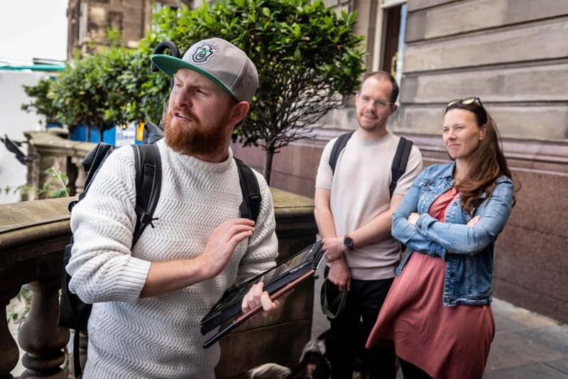 Edinburgh: Full City Tour & Johnnie Walker Whisky Experience - Good To Know