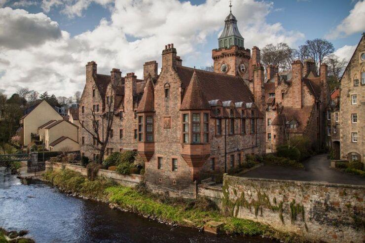 Edinburgh: Full-Day Walking Tour With Castle Tickets - Tour Overview
