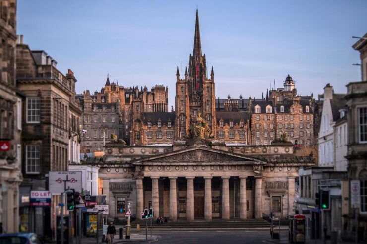 Edinburgh: Full-Day Walking Tour With Castle Tickets - Activity Details
