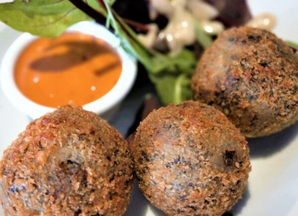 Edinburgh: Guided City Tour With Lunch - What to Bring