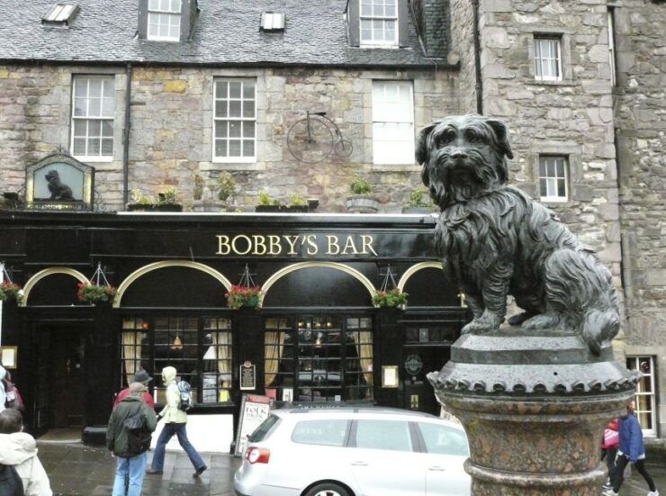 Edinburgh: Haunted Greyfriars Kirkyard Walking Tour - Tour Details