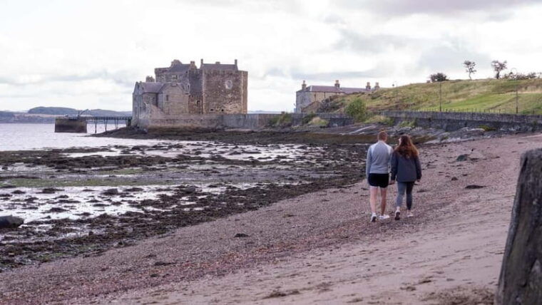 Edinburgh: Highland Cow, Blackness Castle, and Cake Tour - Practical Details and Considerations