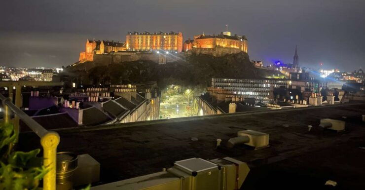 Edinburgh: Highlights, Hidden Gems and Street Food! - Must-Try Street Food in Edinburgh