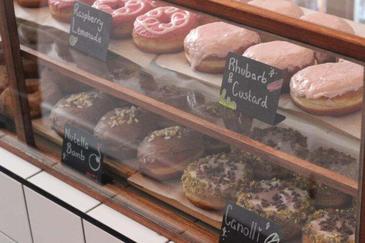 Edinburgh: Holiday Donut Adventure Tour - Experience Highlights