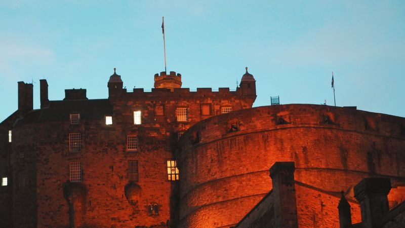 Edinburgh hop-on hop-off bus by Big Bus - Should you book the Edinburgh Big Bus?