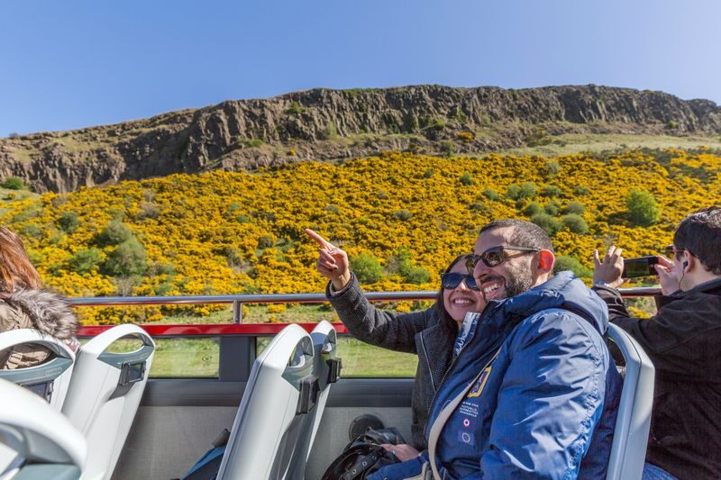 Edinburgh Hop-On Hop-Off City Sightseeing Bus Pass - Check the route details before setting out