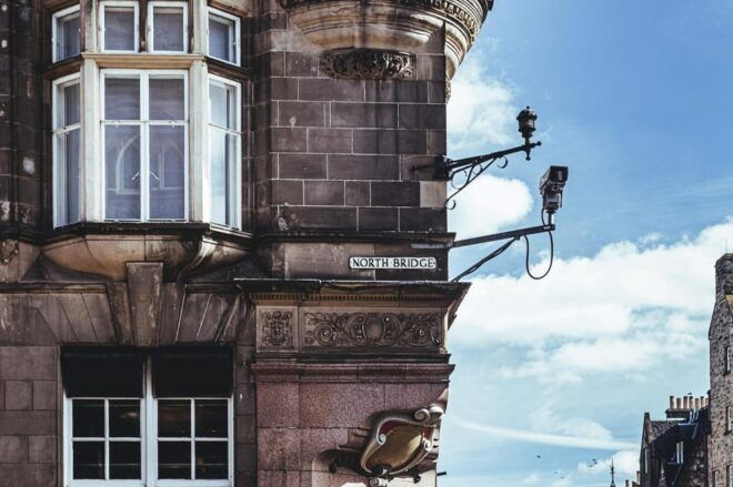 Edinburgh: Insta-Perfect Walk With a Local - Inclusion and Exclusion