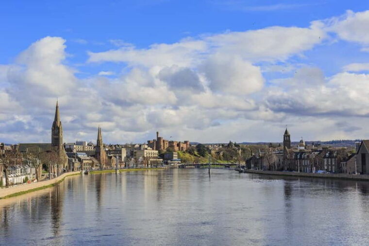 Edinburgh: Loch Ness, Inverness & Highlands Tour in Spanish - Authentic Experiences and Highlights Based on Reviews