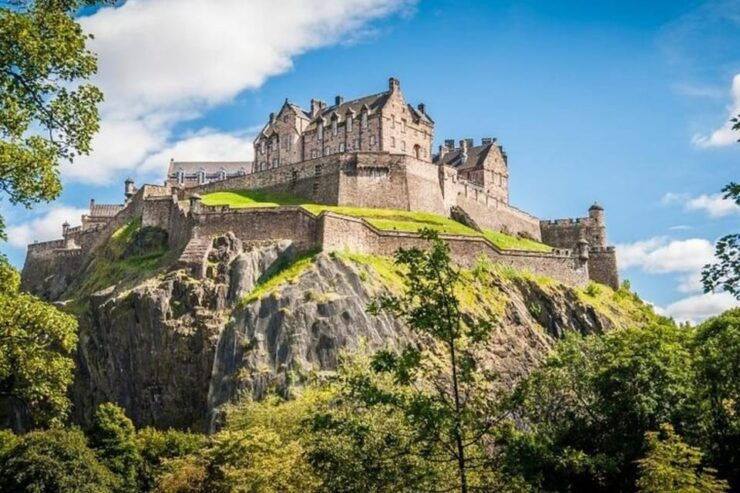 Edinburgh: Must-See Attractions Guided Walking Tour - Good To Know