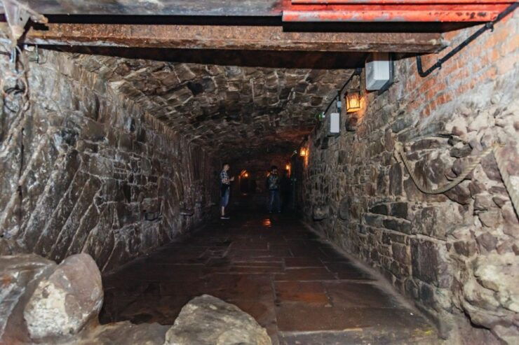 Edinburgh: Old Town and Underground Historical Tour - Tour Highlights