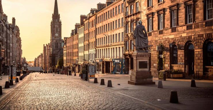 Edinburgh: Old Town Private Walking Tour With Historian - Good To Know