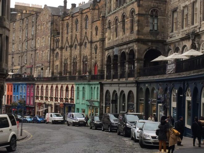 Edinburgh: Old Town Private Walking Tour With Historian - Booking Information