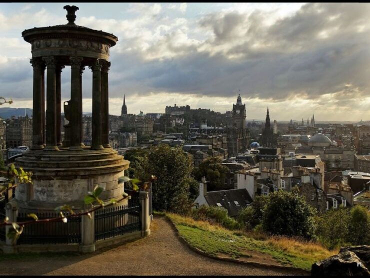Edinburgh: Old Town Stories - Guided Walking Tour - Historical Insights
