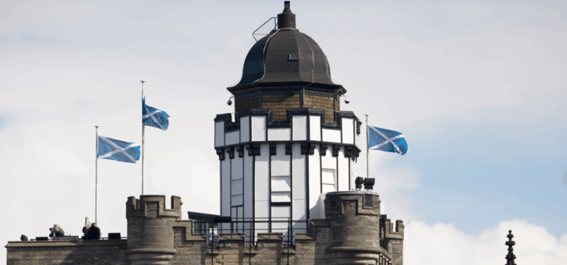 Edinburgh: Old Town Walking Tour with an APP - Good To Know