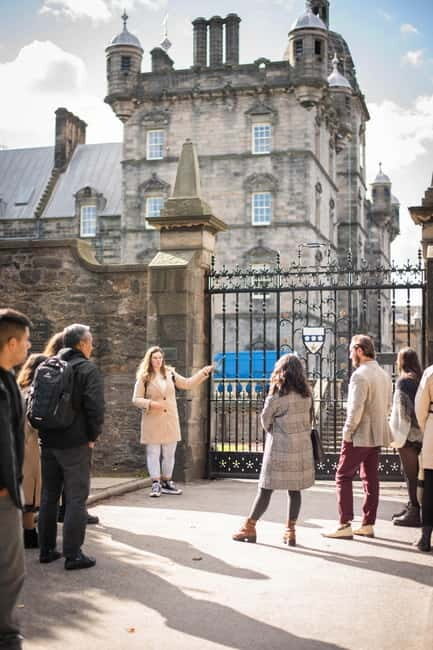 Edinburgh: Old Town Walking Tour with Holyrood Entry - Edinburgh: Old Town Walking Tour with Holyrood Entry — A Complete Guide