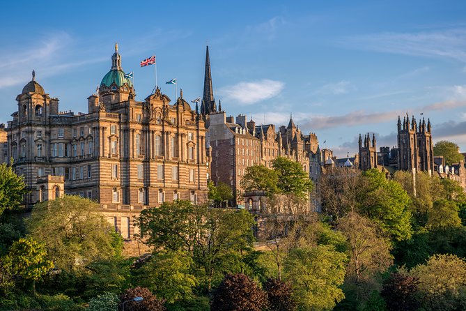 Edinburgh Rail Trip From London With Castle Entry and Hop-On Hop-Off Bus - The Sum Up