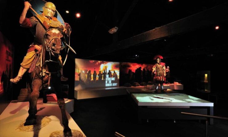 Edinburgh: Rosslyn Chapel and Hadrian's Wall Tour in Spanish - Tour Highlights