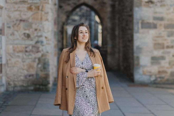Edinburgh: Scenic Photo Walk With Professional Photographer - Meeting Logistics