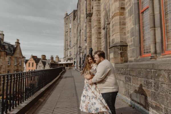Edinburgh: Scenic Photo Walk With Professional Photographer - Reserve and Pay Later Option