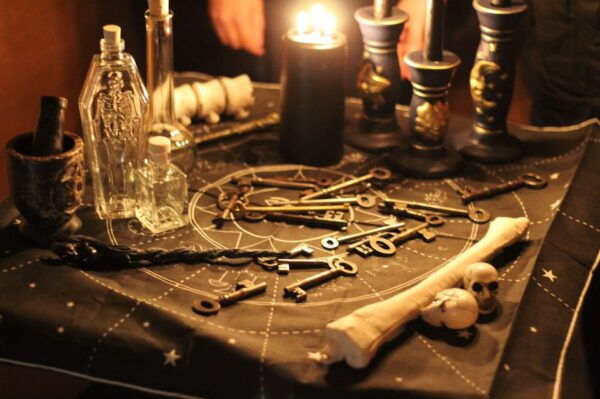 Edinburgh: School of Magic - Craft Your Own Wand Workshop - What to Expect