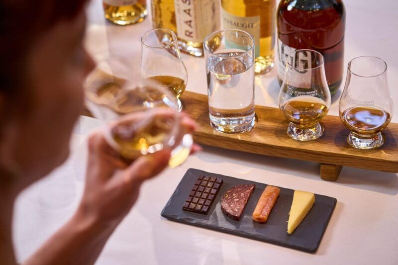 Edinburgh: Scotch Whisky Tasting Experience with Canapés - The Itinerary: What to Expect