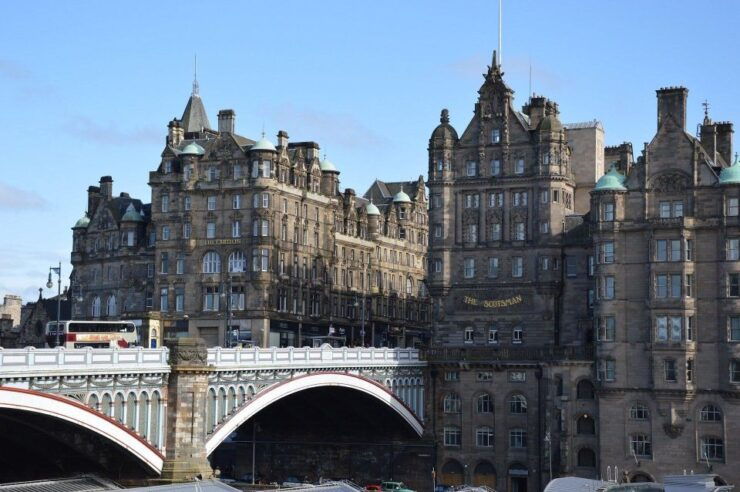 Edinburgh & Scottish Borders: Interactive Guidebook - Good To Know