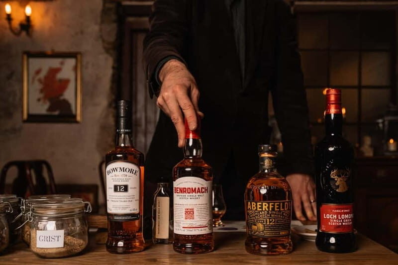 Edinburgh: Small-Group History of Whisky Tour with Tasting - Starting Point: Mercat Cross and the City Streets