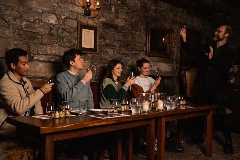 Edinburgh: Small-Group History of Whisky Tour with Tasting - Transition to the Underground Vaults