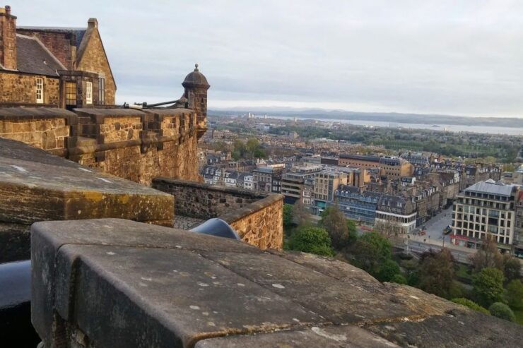 Edinburgh: Small-Group Old Town Historical Walking Tour - Tour Details