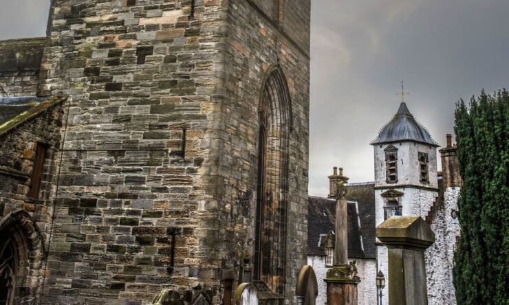 Edinburgh: Stirling, Whisky and St Andrews Tour in Spanish - Meeting Point and Price