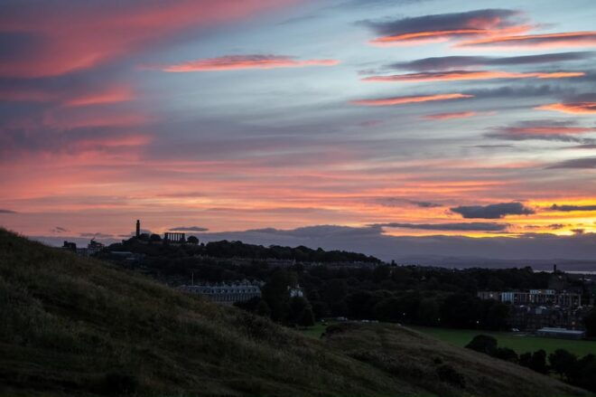 Edinburgh: Sunset Hike to Arthurs Seat - Recommended Gear
