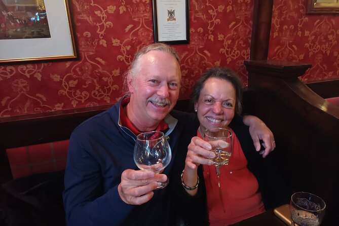 Edinburgh Wee Walk & A Whisky Tour - The Sum Up